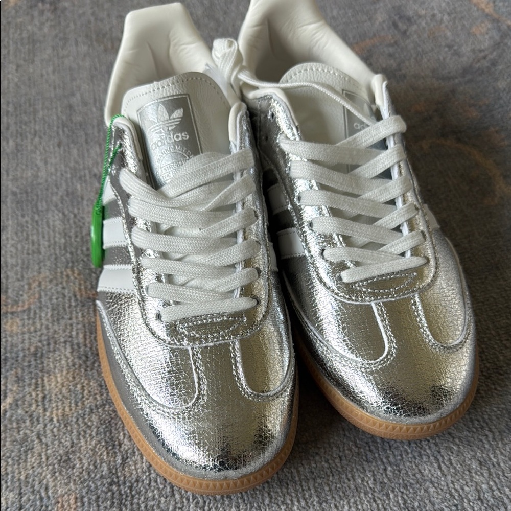 Adidas Samba OG in silver - brand new in box